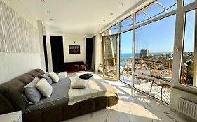 Arcadia Beach Terrace Apartments